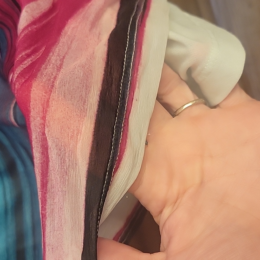 Blouse - Picture 3 of 3